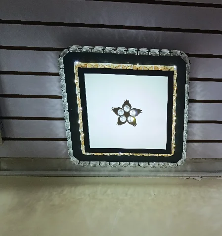 LÁMPARA LED TRÉBOL